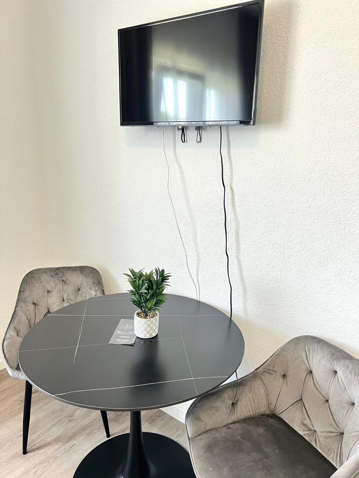 Budget City Appartement Kueche,Bad, Parken Im Zentrum Von Ravensburg Zewnętrze zdjęcie